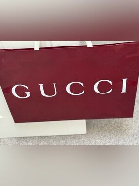 NWOT Gucci Authentic Burgundy Large Shopping Bag w White Logo Gucci Palm Bch